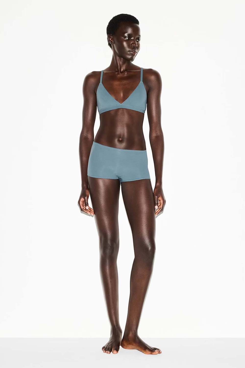 תמונת כל הלוק של BOYSHORT